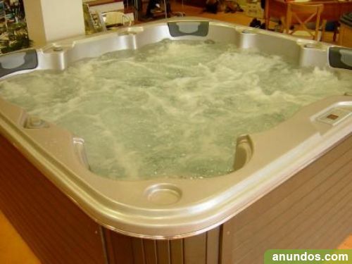 Gel de baño para jacuzzi ~ dikidu.com Baños con jacuzzi