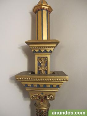 COLUMNAS DE MADERA MUY ANTIGUAS Y DECORATIVAS. - Gandia