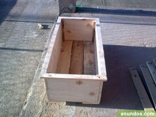 Jardineras rústicas de madera - Montornès del Vallès