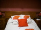 Dormitorio vestidor completo de madera echo y tallado a mano - Foto 1