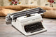Máquina de escribir antigua olivetti línea 90 - Foto 1