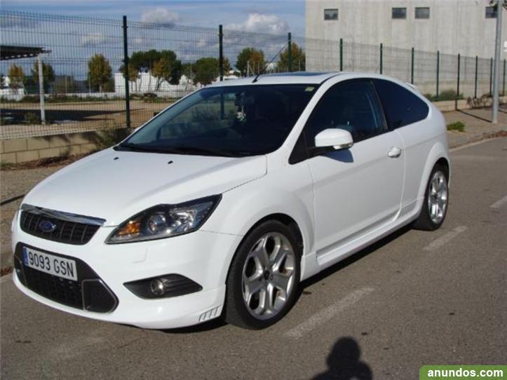 Ford Focus 1.8 HIRVONEN - Algámitas